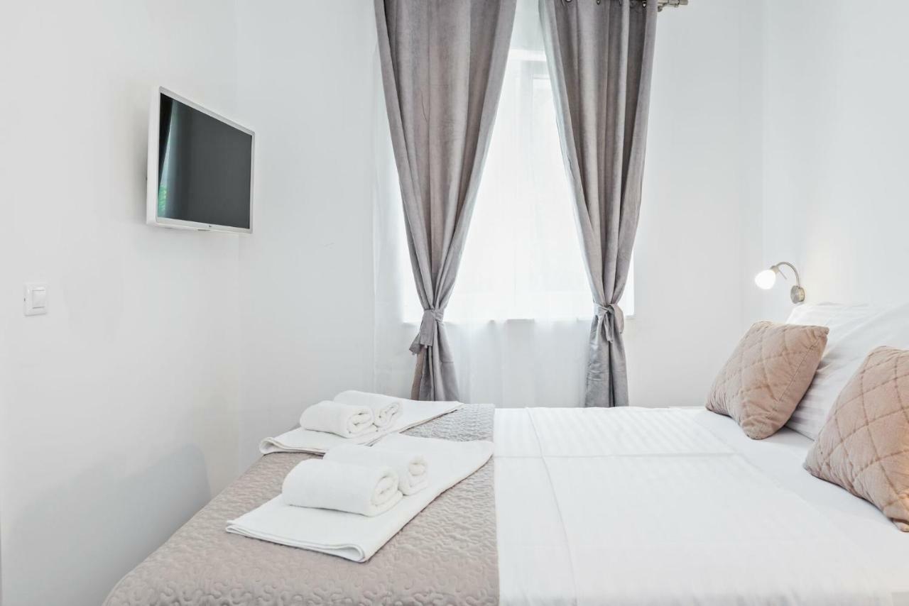 Apartmani Bruna Sibenik Exterior photo